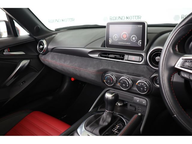 Abarth 124 Spider 2017-07 196604-15