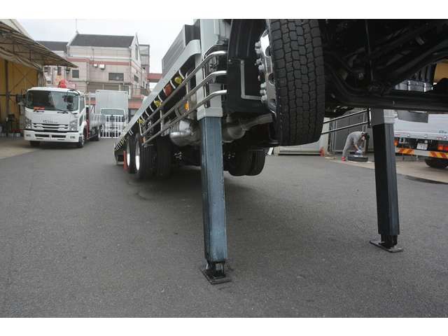 MITSUBISHI FUSO Fighter 2022-03 2366-16
