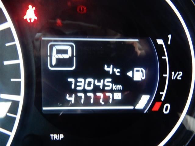 Nissan NOTE 2012-11 4949-12