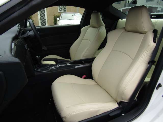 Subaru BRZ 2013-02 10896-14