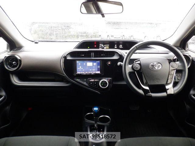 Toyota AQUA 2020-06 291674-1