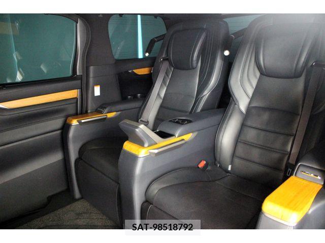 Toyota ALPHARD 2019-11 355501-17