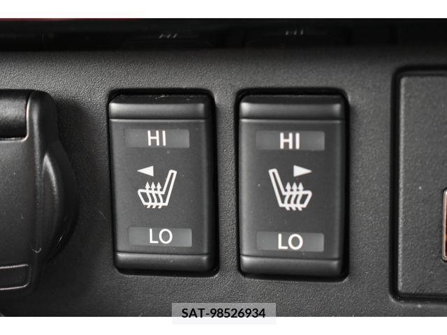 Nissan LEAF 2021-01 224504-10