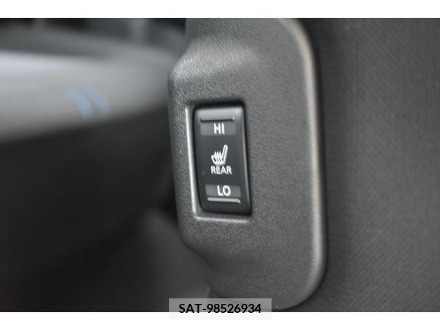 Nissan LEAF 2021-01 224504-11