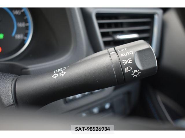 Nissan LEAF 2021-01 224504-12