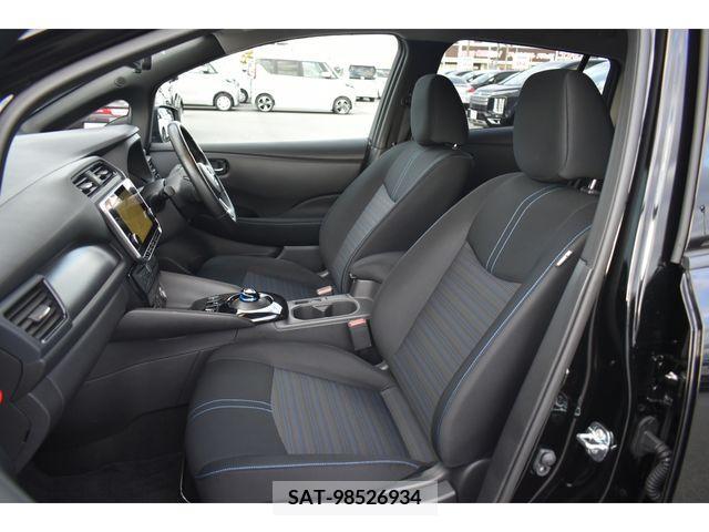 Nissan LEAF 2021-01 224504-14