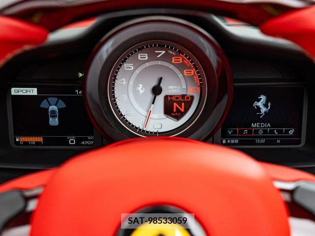 Ferrari 488 Spider 2016-12 378012-22