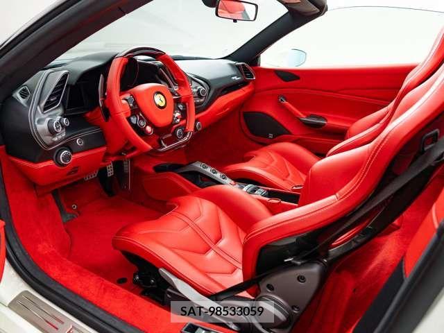 Ferrari 488 Spider 2016-12 378012-1