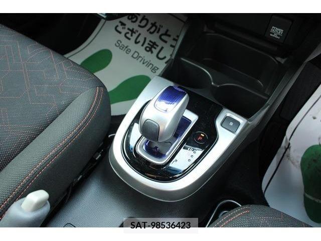Honda FIT HYBRID 2017-04 297779-4