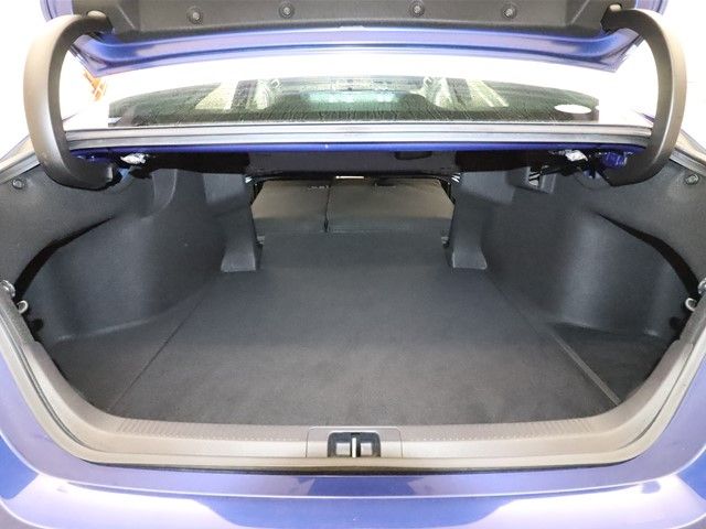 Toyota CAMRY HYBRID 2017-12 189698-8