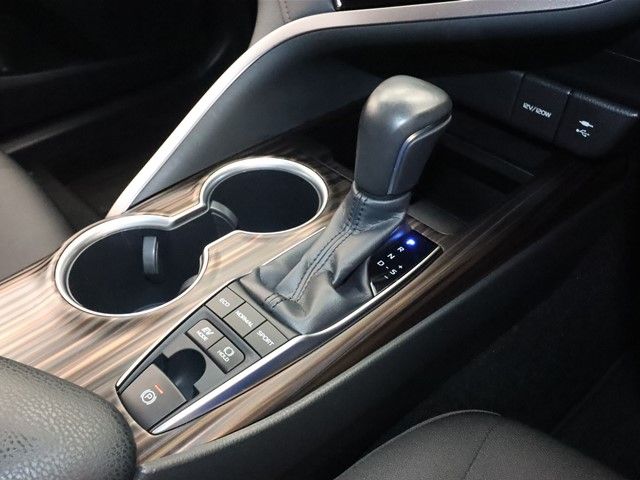 Toyota CAMRY HYBRID 2017-12 189698-15