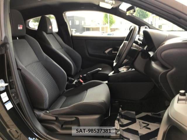 Toyota YARIS 2021-01 332701-9
