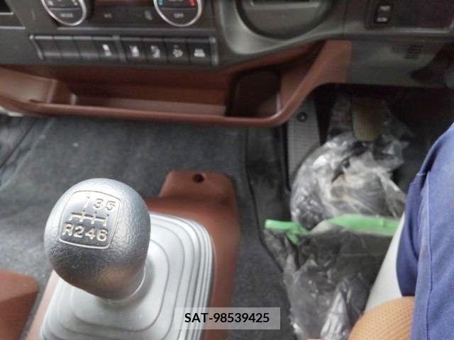 Hino RANGER 2023-02 213930-8