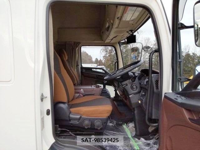 Hino RANGER 2023-02 213930-15