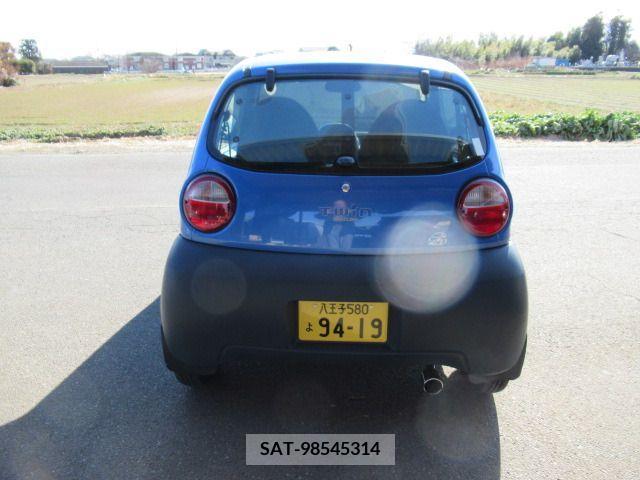 Suzuki TWIN 2003-04 214426-10
