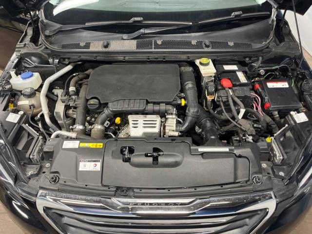 Peugeot 308 2016-02 186343-19