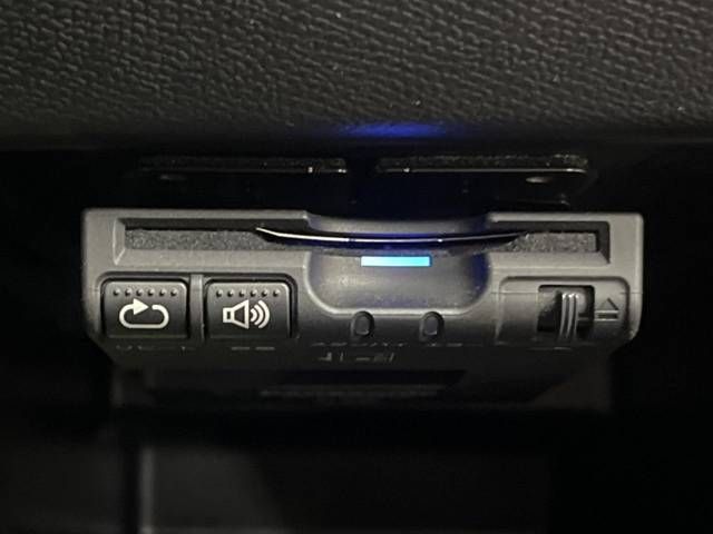 Peugeot 308 2016-02 186343-7