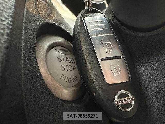 Nissan JUKE 2014-09 210752-5