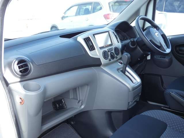 Nissan NV200 VANETTE WAGON 2018-01 15994-1