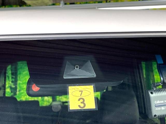 Honda N BOX CUSTOM 2022-03 180933-4