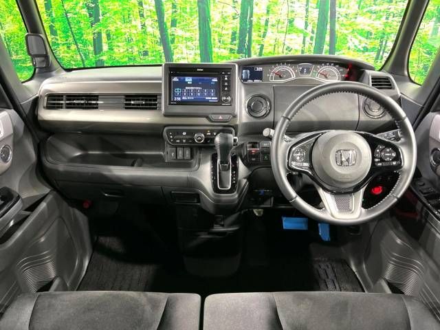 Honda N BOX CUSTOM 2022-03 180933-1
