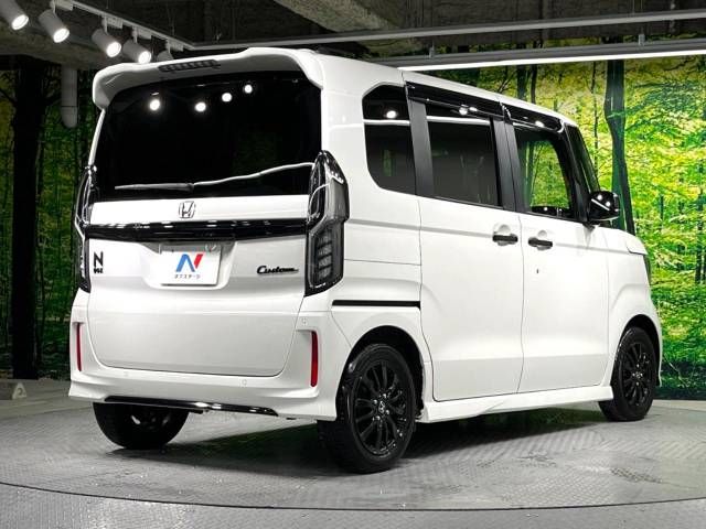 Honda N BOX CUSTOM 2022-03 180933-17