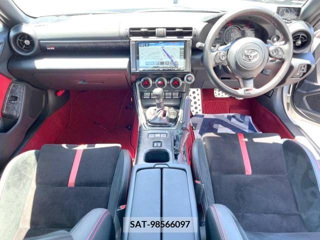 Toyota 86 2022-06 270774-1