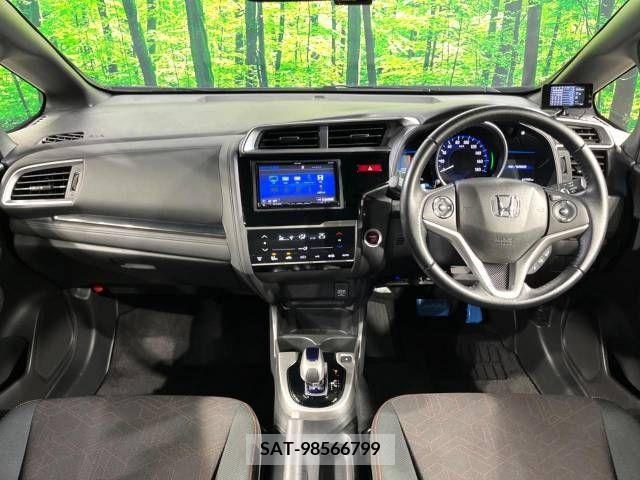 Honda FIT HYBRID 2015-12 304091-1