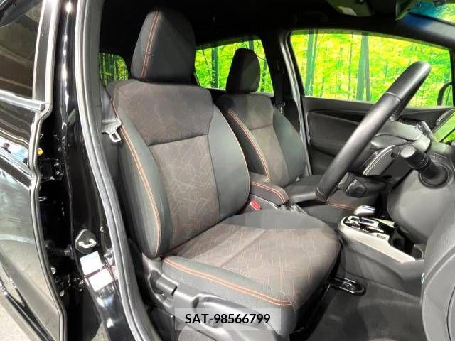 Honda FIT HYBRID 2015-12 304091-8