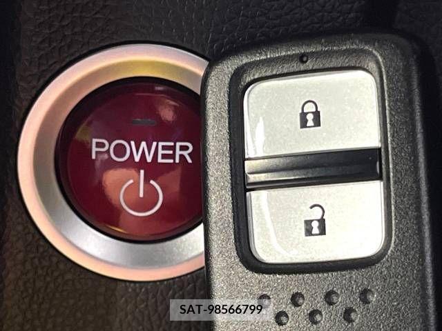 Honda FIT HYBRID 2015-12 304091-7