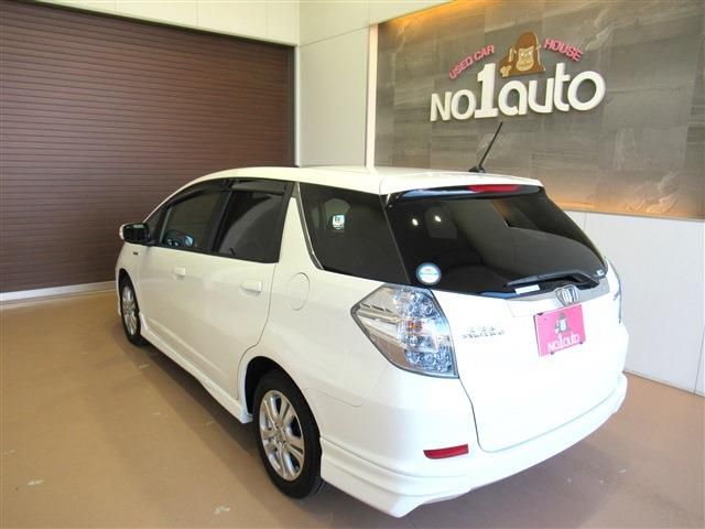 Honda FIT SHUTTLE HYBRID 2012-08 13463-3