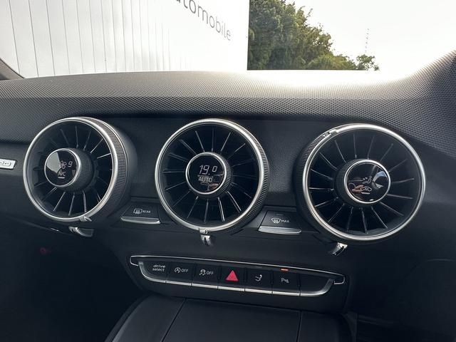 Audi TTS 2017-12 22362-10