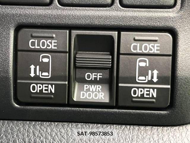 Toyota VOXY 2019-07 288904-4