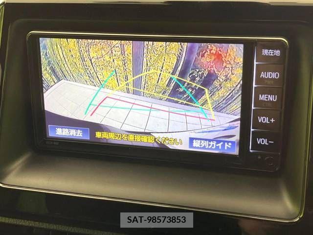 Toyota VOXY 2019-07 288904-3