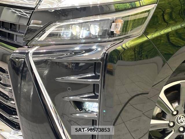 Toyota VOXY 2019-07 288904-10