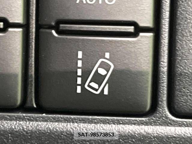 Toyota VOXY 2019-07 288904-7