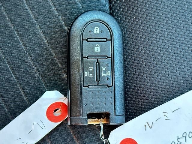 Toyota ROOMY 2017-02 187483-11