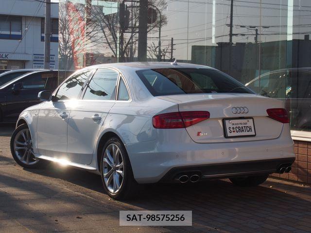 Audi S4 2015-04 261362-2
