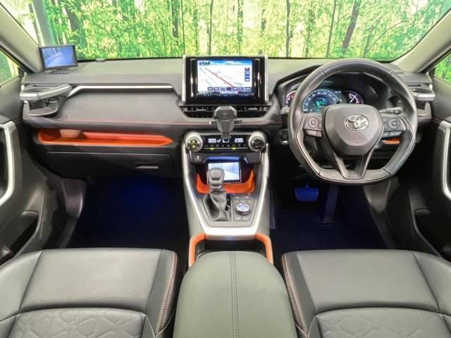 Toyota RAV4 2020-07 195728-1