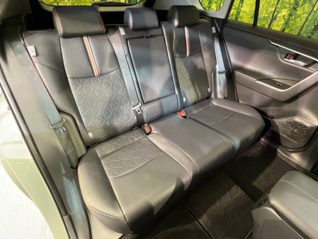 Toyota RAV4 2020-07 195728-10