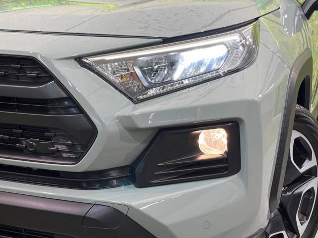 Toyota RAV4 2020-07 195728-12