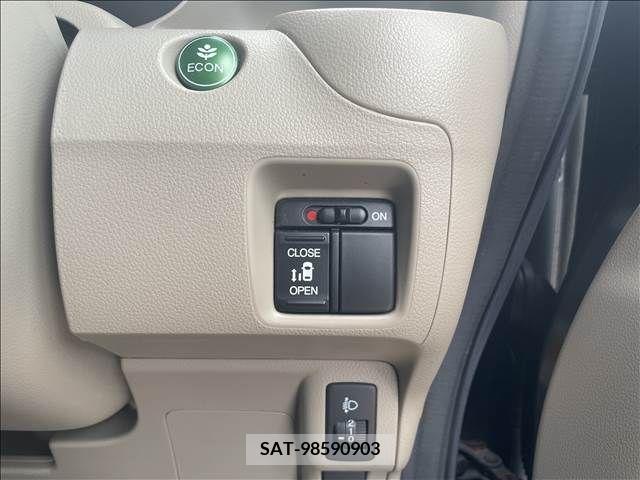 Honda N BOX 2013-03 306490-17
