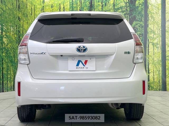 Toyota PRIUS ALPHA 2015-10 282492-16