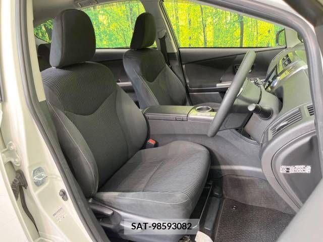 Toyota PRIUS ALPHA 2015-10 282492-8