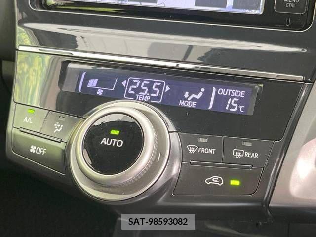 Toyota PRIUS ALPHA 2015-10 282492-7