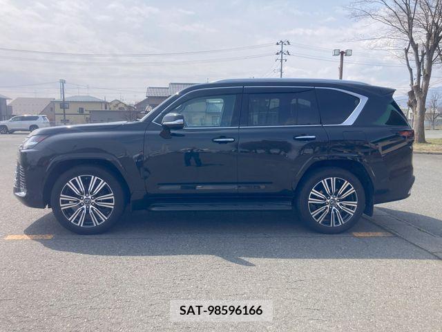 Lexus LX 2023-01 242281-6