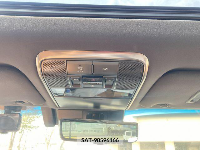 Lexus LX 2023-01 242281-22