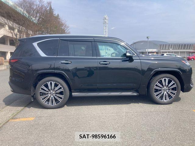 Lexus LX 2023-01 242281-7