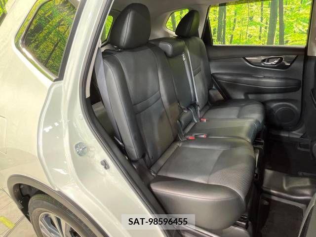 Nissan X-TRAIL 2017-07 330782-10