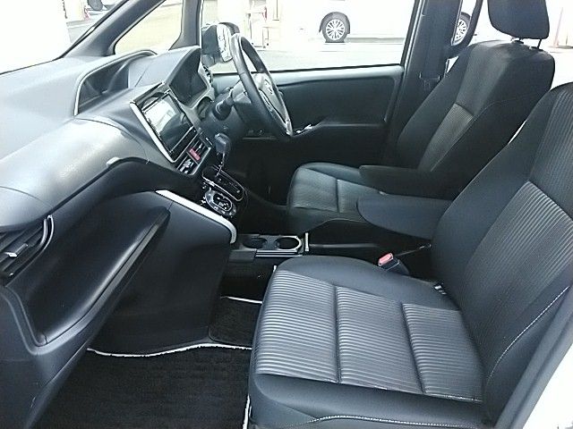 Toyota VOXY 2019-04 7750-10